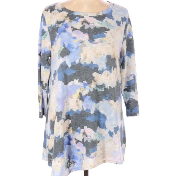 Soft Surroundings large floral blouse - Picture 2 of 7